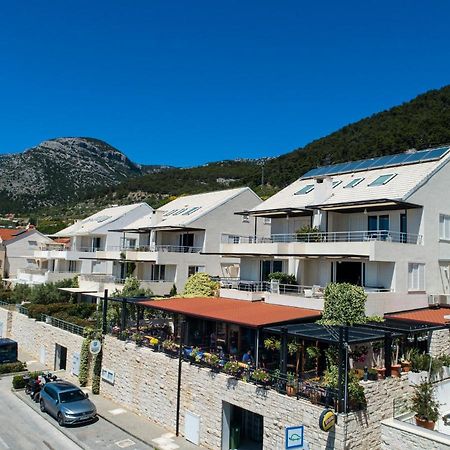 Apartments Villa Azzurra Bol Exterior foto