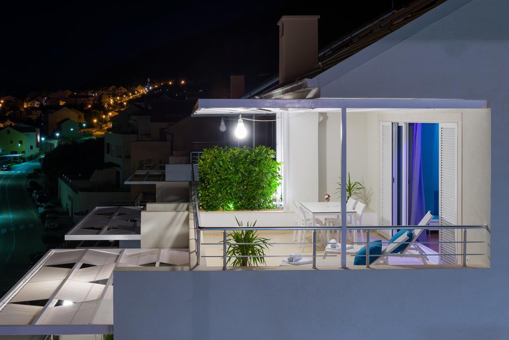 Apartments Villa Azzurra Bol Exterior foto